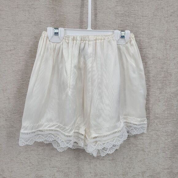 Gunne Sax Jessica McClintock White Lace Dress and Matching Bloomers Set Toddler - Picture 6 of 15